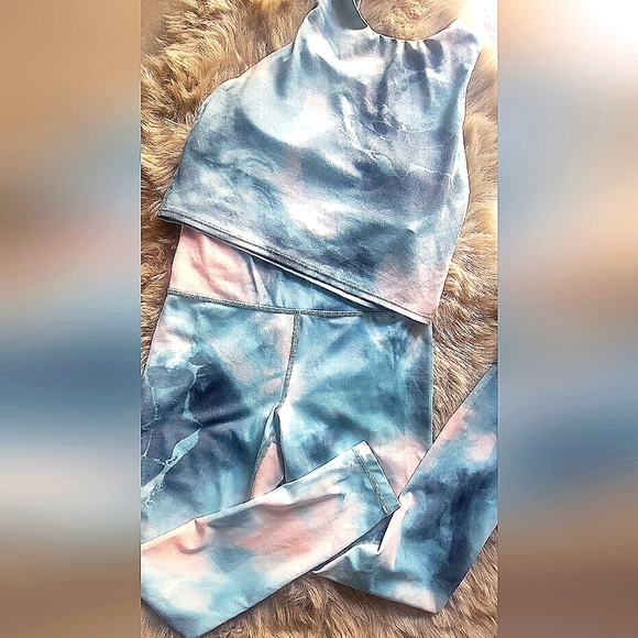 Athleta Other - ATLHETA SET of Leggins size XS and cropped size S